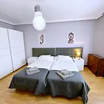 Apartamentos Milan 1 Wifi Y Parking Gratuito